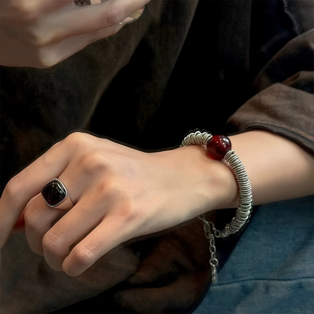 Vintage-inspired Uniquely Designed Niche High-end Bracelet